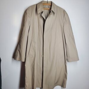 London Fog Tan Trench Coat.  Size 40 R